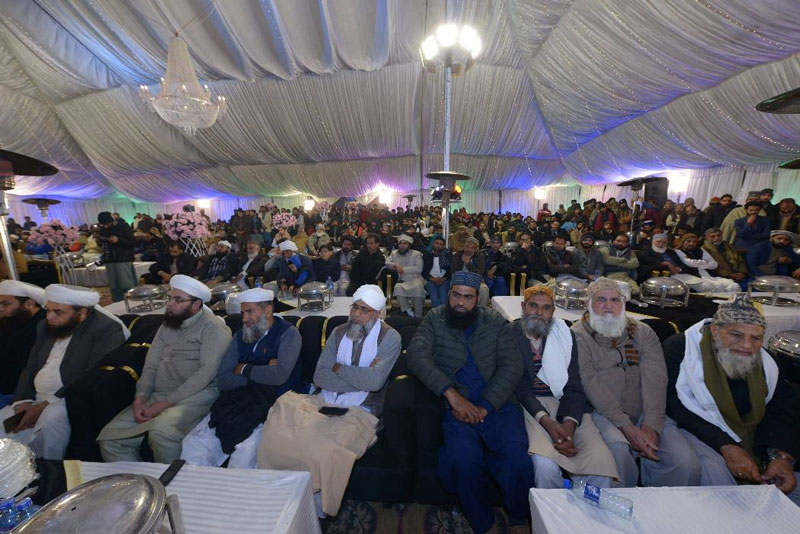 Dr Hassan Qadri address a training session at Haveli Lakha